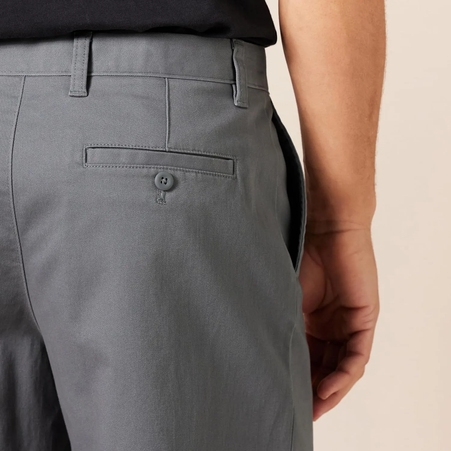 Amazon Essentials Men's Classic-Fit 9" Comfort Stretch Chino Short