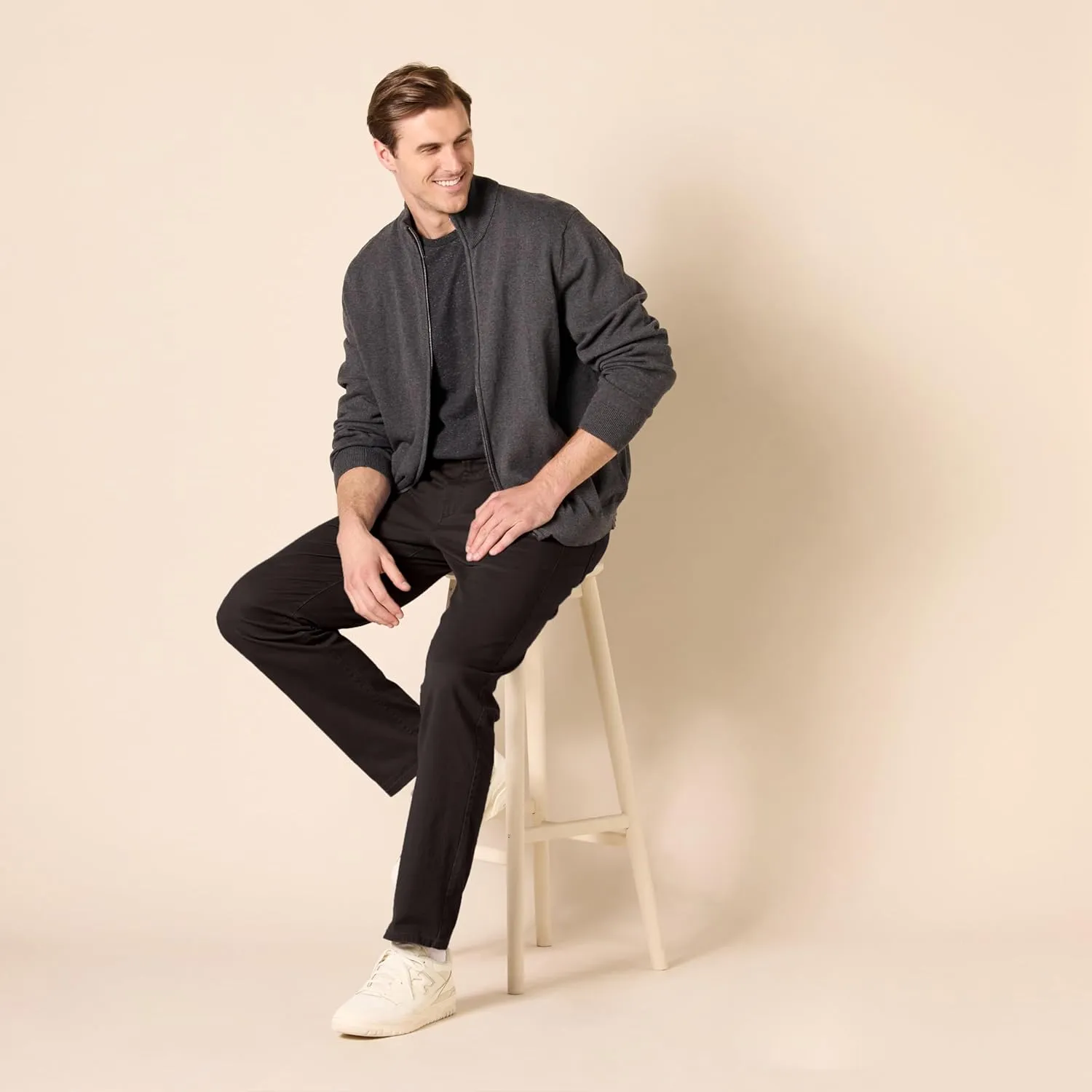 Amazon Essentials Men's Straight-Fit 5-Pocket Comfort Stretch Chino Pant (Previously Goodthreads)