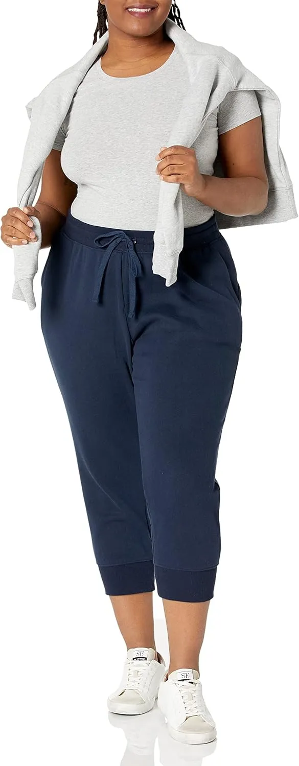 Amazon Essentials Women's Fleece Capri Jogger Sweatpant (Available in Plus Size)