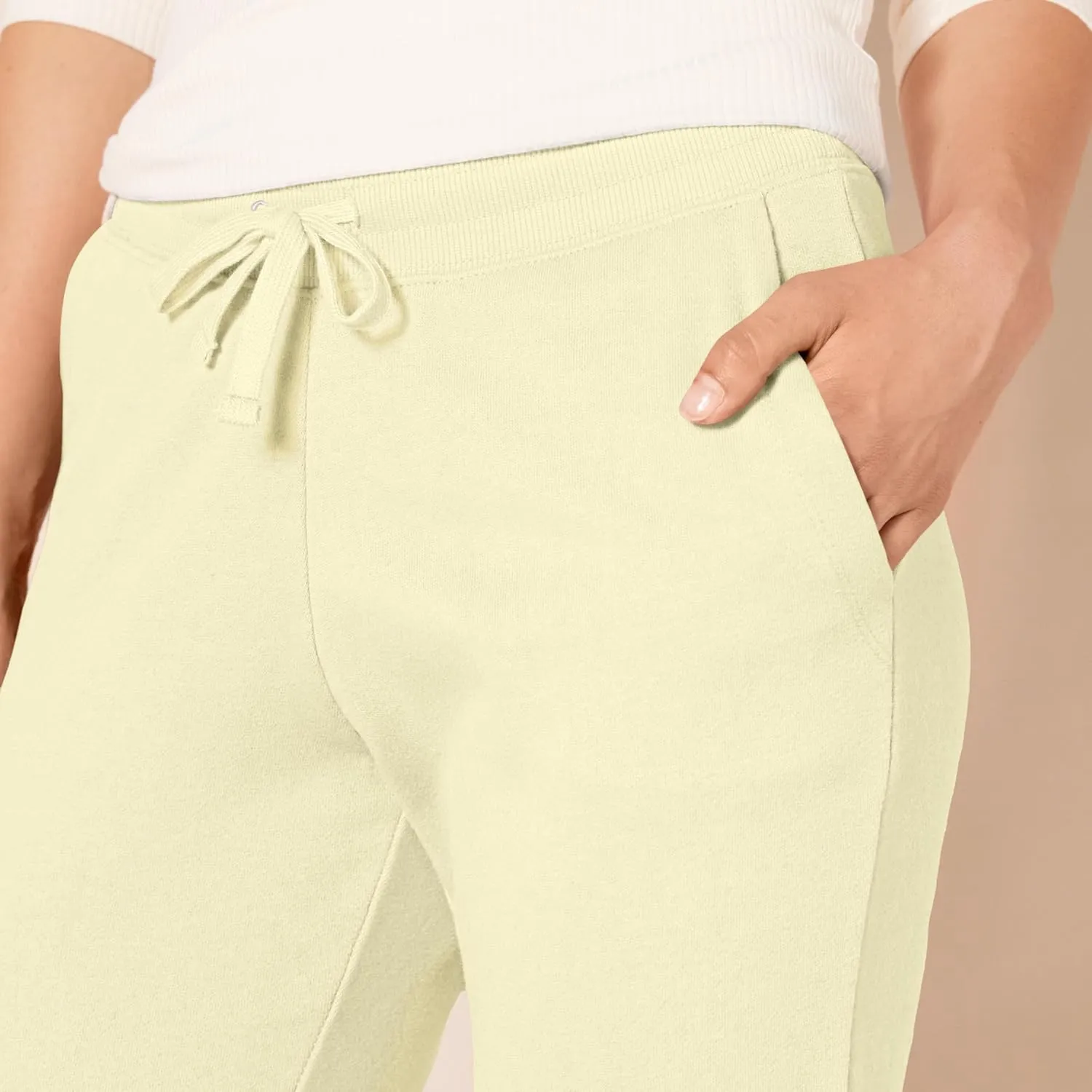Amazon Essentials Women's Fleece Jogger Sweatpant (Available in Plus Size)