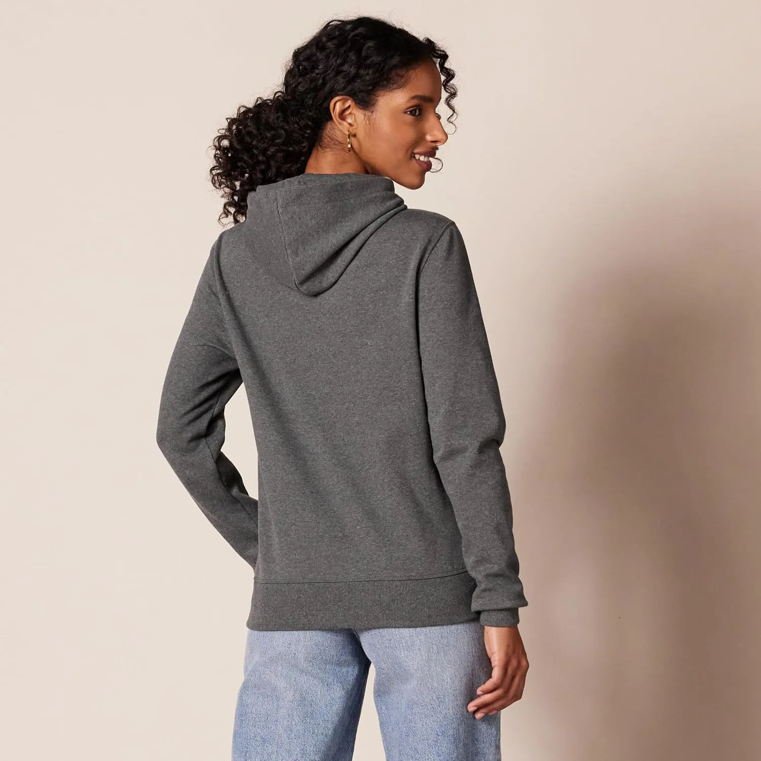 Amazon Essentials Women's Regular-Fit Fleece Pullover Hoodie (Available in Plus Size)