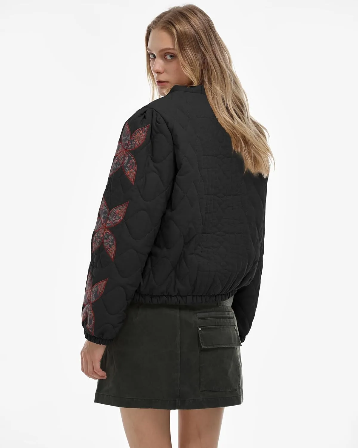 Gacaky Women's Lightweight Floral Embroidered Cropped Quilted Jacket Winter Warm Button Down Puffer Jacket Coat with Pockets