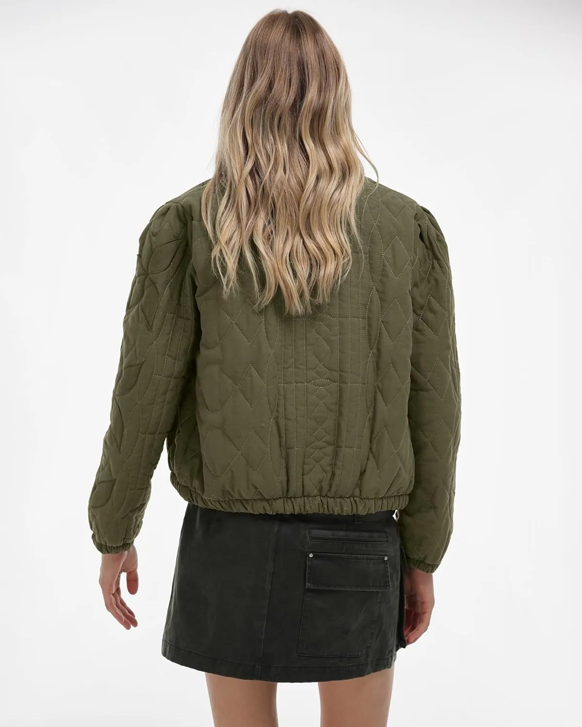 Gacaky Women's Lightweight Floral Embroidered Cropped Quilted Jacket Winter Warm Button Down Puffer Jacket Coat with Pockets