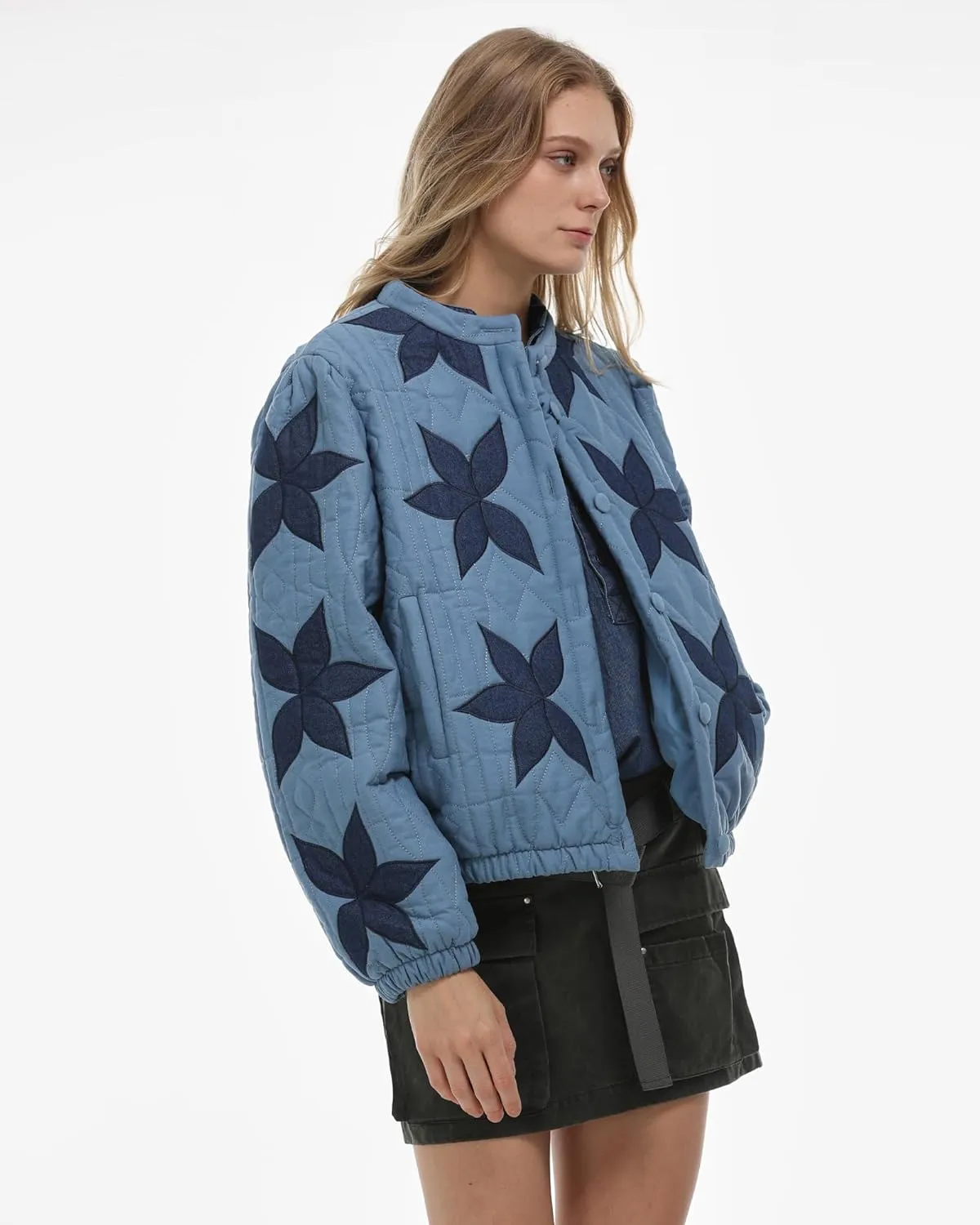 Gacaky Women's Lightweight Floral Embroidered Cropped Quilted Jacket Winter Warm Button Down Puffer Jacket Coat with Pockets