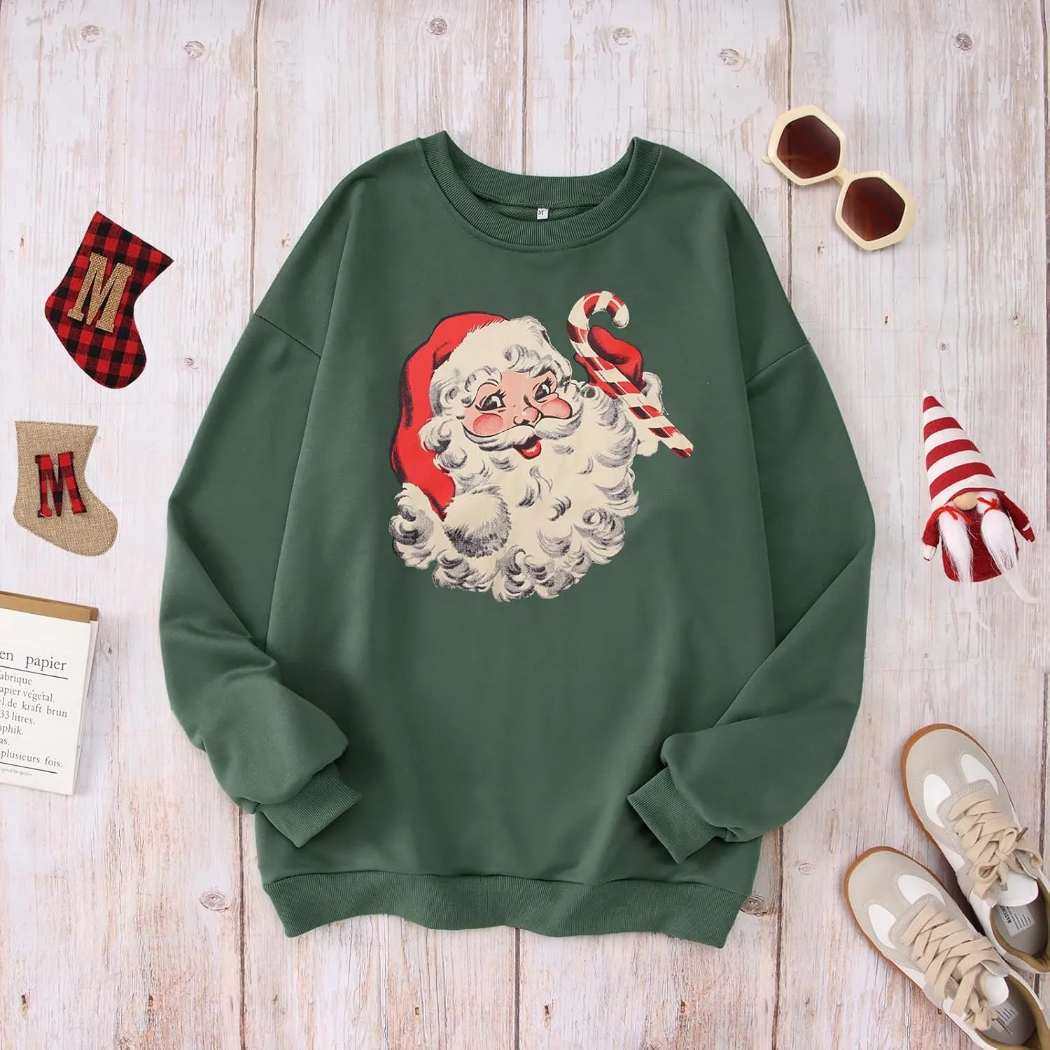 IZYJOY Women Christmas Santa Sweatshirt Retro Santa Claus Pullover Oversized Top Crewneck Long Sleeve Xmas Vacation Sweaters