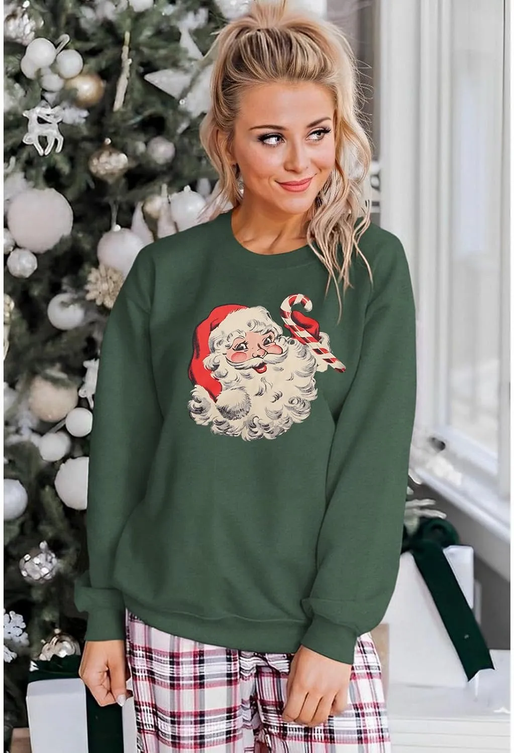 IZYJOY Women Christmas Santa Sweatshirt Retro Santa Claus Pullover Oversized Top Crewneck Long Sleeve Xmas Vacation Sweaters