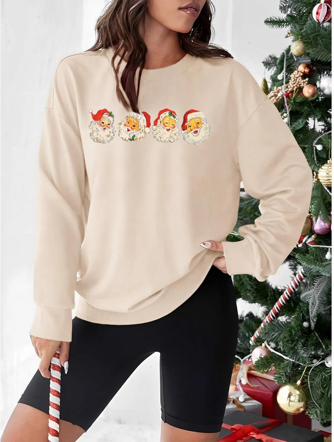 IZYJOY Women Christmas Santa Sweatshirt Retro Santa Claus Pullover Oversized Top Crewneck Long Sleeve Xmas Vacation Sweaters