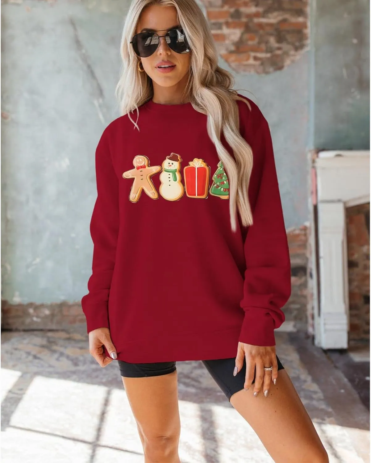 IZYJOY Women Christmas Sweatshirt Gingerbread Cookies Graphic Oversized Sweaters Xmas Tree Crewneck Holiday Winter Gifts Top