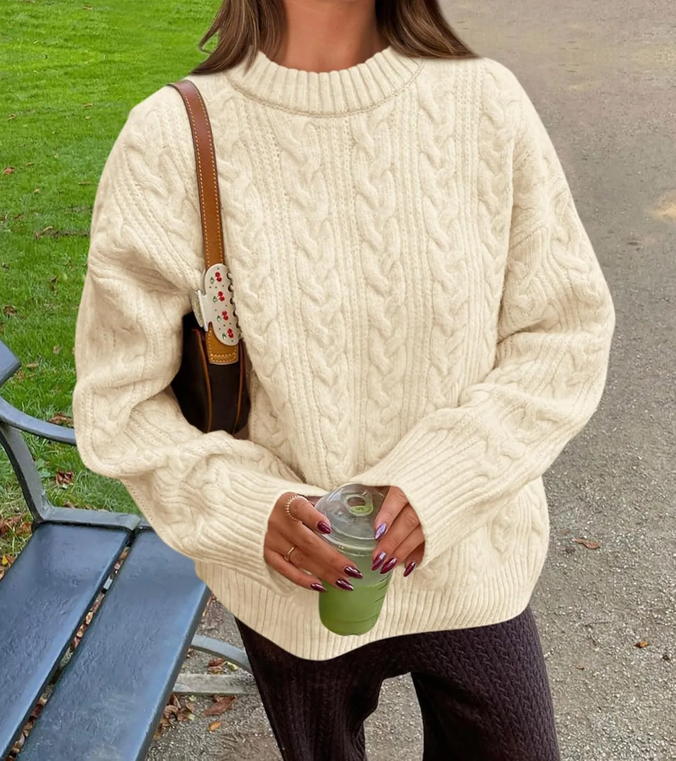 Okiwam Women's Oversized Sweaters Long Sleeve Crewneck Chunky Knitted Pullover 2025 Fall Fashion Solid Color Jumper Tops
