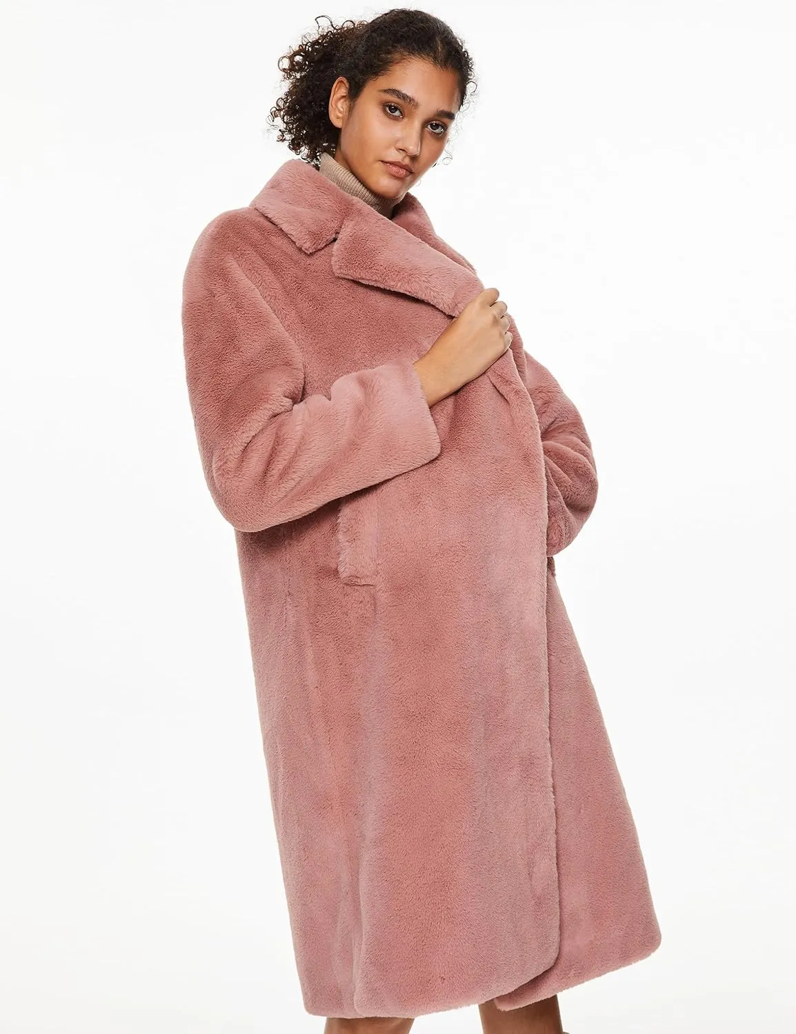 Orolay Women's Fuzzy Fleece Winter Jacket Faux Fur Lapel Coat Mid-Length Sherpa Teddy Coat