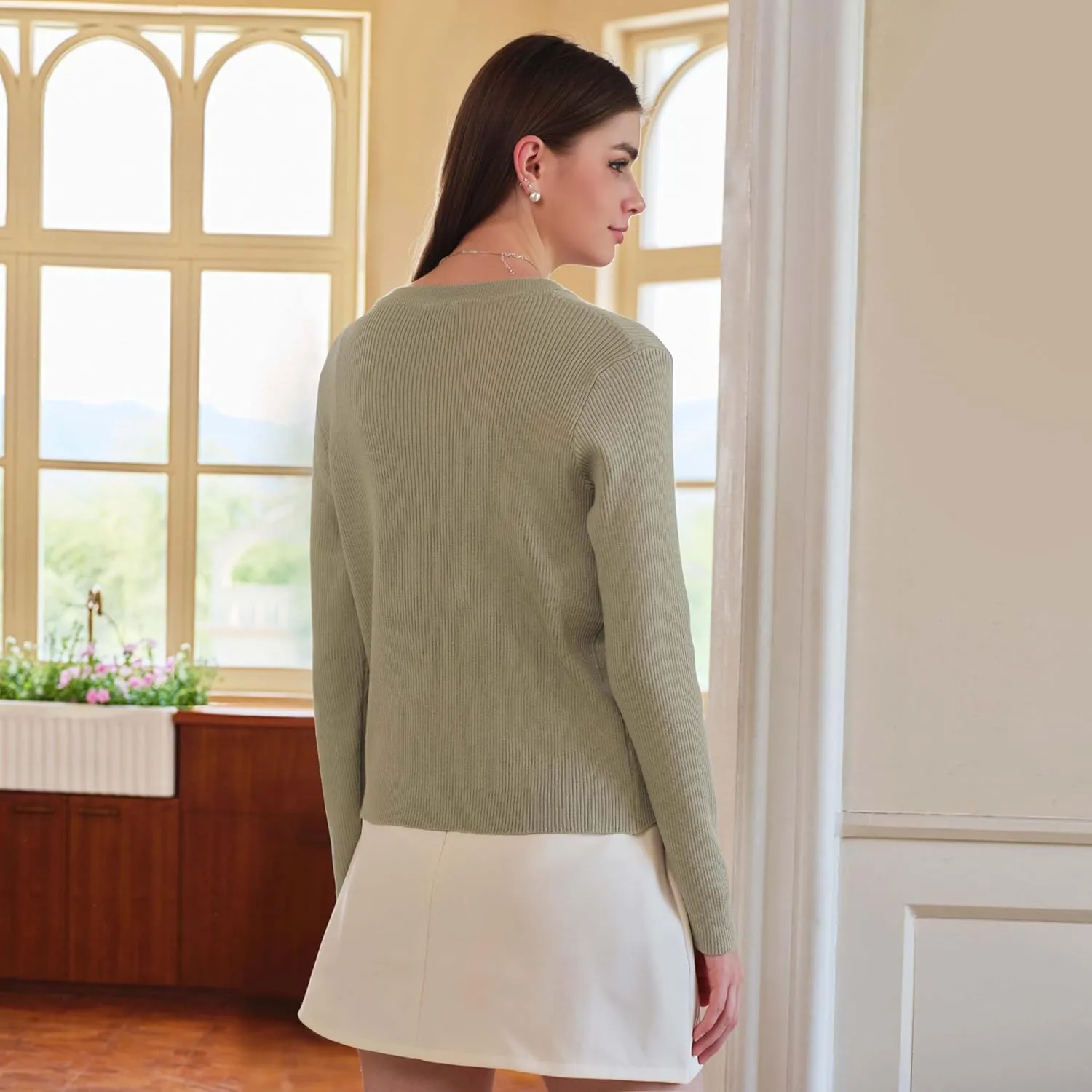 Women's Cardigan Sweater Lightweight Button Long Sleeve Top Fall Crew Neck Knit Solid Jackets Outfits