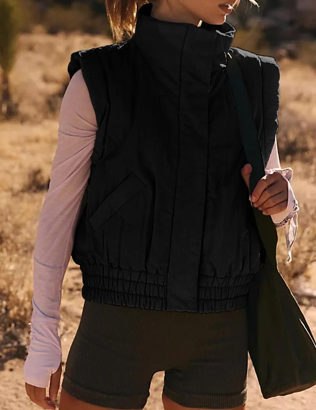 Women's Cropped Puffer Vest Lightweight Button Down Stand Collar Sleeveless Padded Gilet with Pockets
