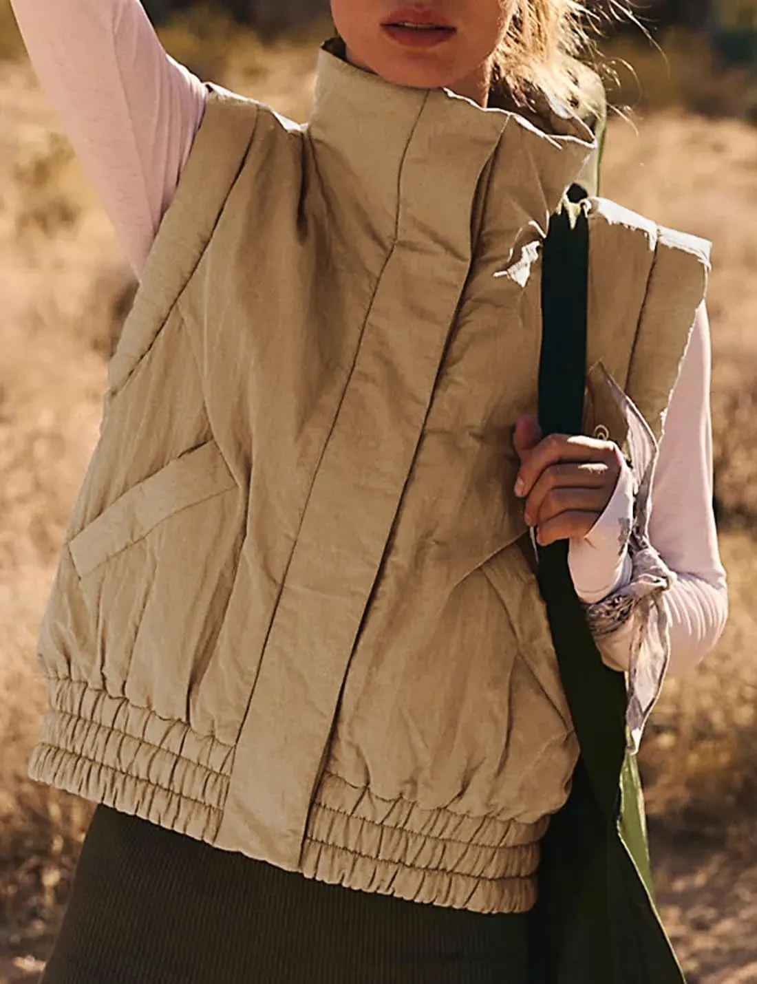 Women's Cropped Puffer Vest Lightweight Button Down Stand Collar Sleeveless Padded Gilet with Pockets