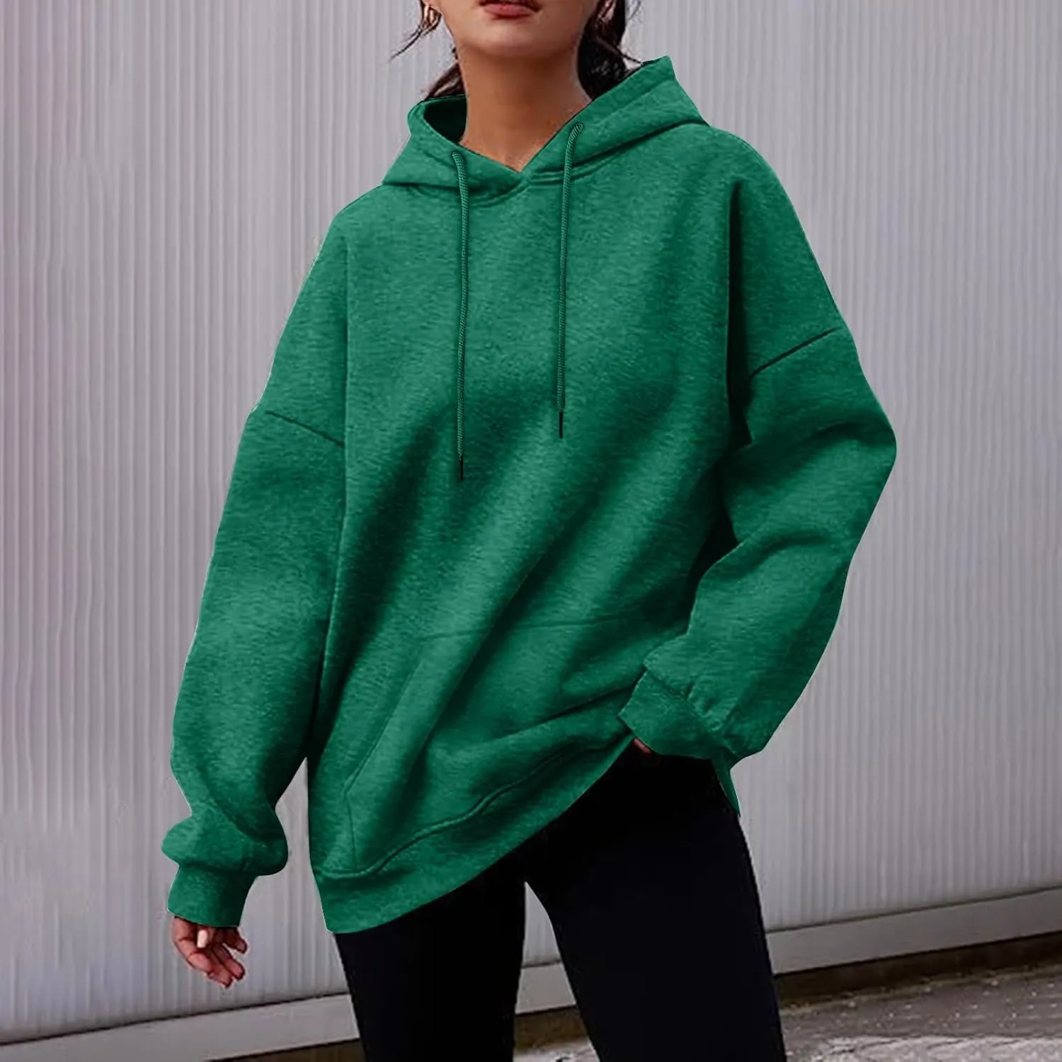 Womens Oversized Hoodies Comfy Casual Pullover Fall Winter Outfits Long Sleeve Tops Loose Sweatshirt with Pocket